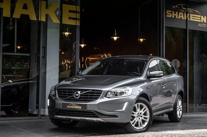 Cinzento Usado 2016 Volvo XC60 Dynamic SUV | € 19.450 (Bom preço) - Imagem 1/4