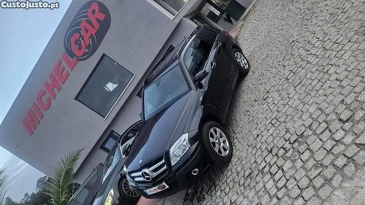 Preto Usado 2011 Mercedes GLK220 SUV | € 15.999 - Imagem 1/1