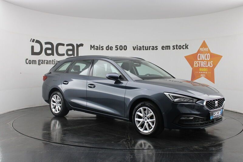 Cinza Usado 2022 Seat Leon Style Carrinha | € 20.499 (Preço justo) - Imagem 1/4