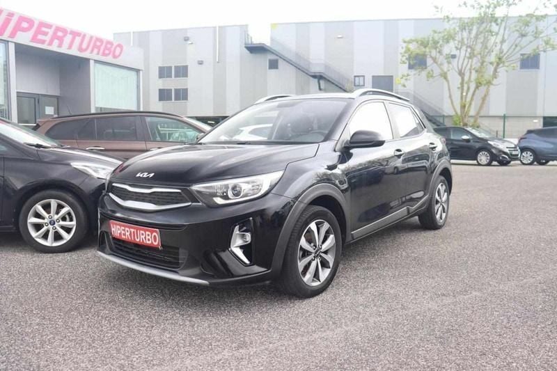 Preto Usado 2022 Kia Stonic SUV | € 15.900 (Preço justo) - Imagem 1/4
