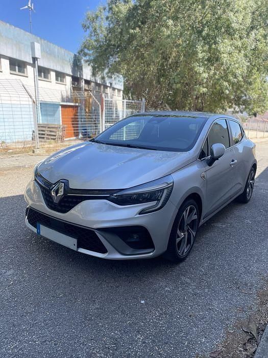 Usado 2021 Renault Clio V RS Line Sedan | € 16.000 (Bom preço) - Imagem 1/4