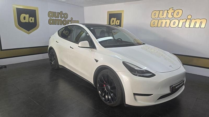 Branco Usado 2022 Tesla Model Y Performance SUV | € 38.950 (Preço justo) - Imagem 1/4