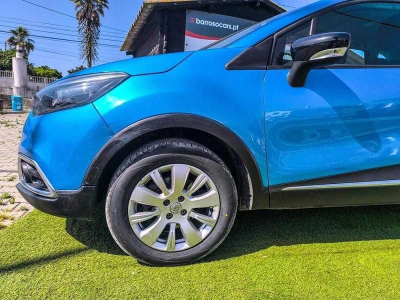 Usado Renault Captur 90 HP (66 kW) 2017 Azul SUV