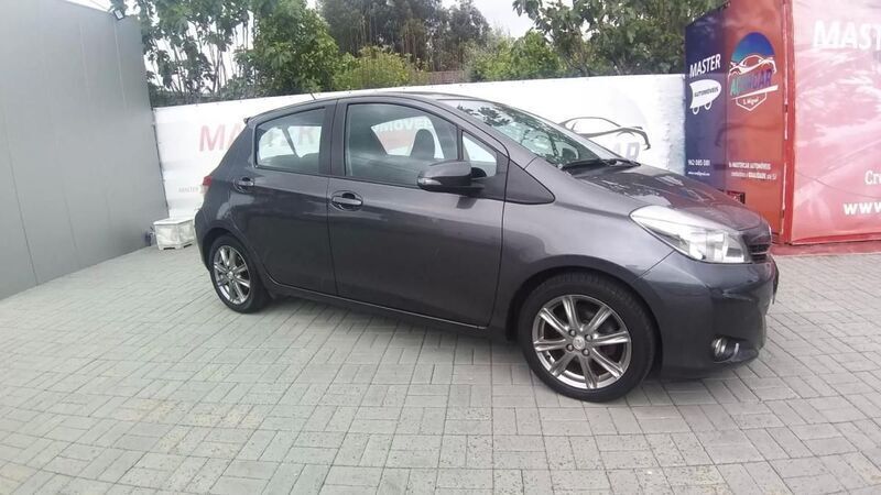 Cinza escuro Usado 2011 Toyota Yaris Sol | € 11.450 (Caro) - Imagem 1/4