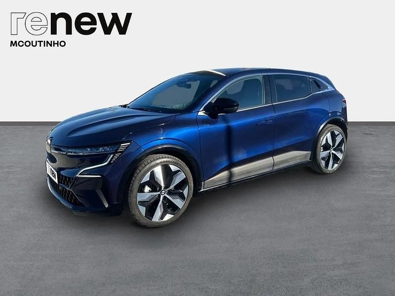 Azul Usado 2024 Renault Mégane Komfort SUV | € 35.500 (Caro) - Imagem 1/4