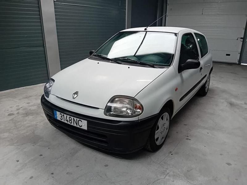 Usado 2001 Renault Clio II | € 1.500 (Preço justo) - Imagem 1/4
