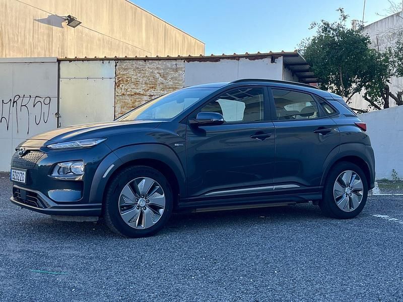Usado Hyundai Kauai 100 kW (136 HP) 2020 Cinza SUV