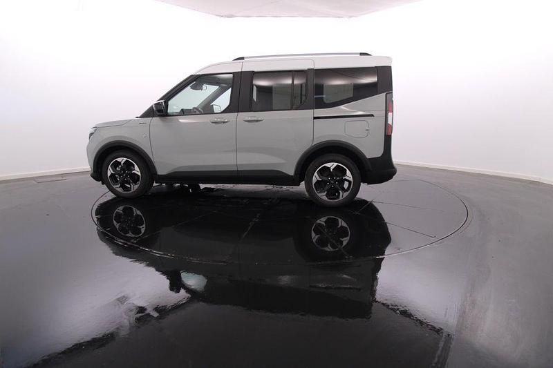 Usado Ford Tourneo 125 HP (91 kW) 2024 Cinzento