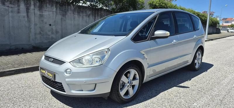Usado Ford S-MAX Trend 125 HP (91 kW) 2008 Cinza Monovolume