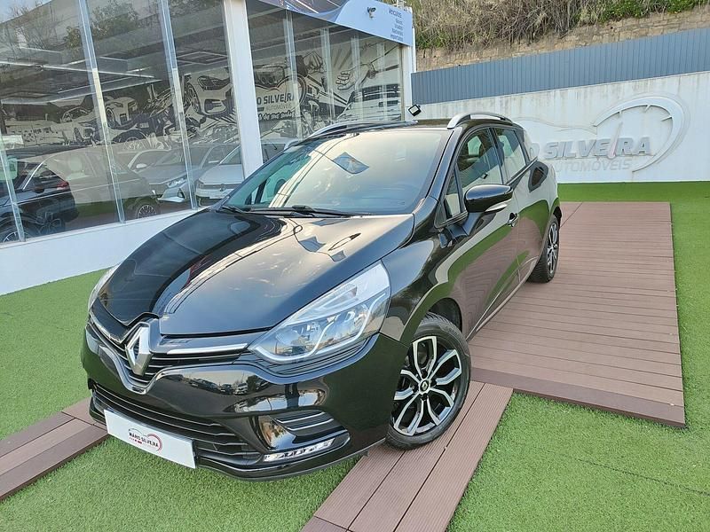 Usado Renault Clio GrandTour LIMITED 90 HP (66 kW) 2018 Preto Carrinha