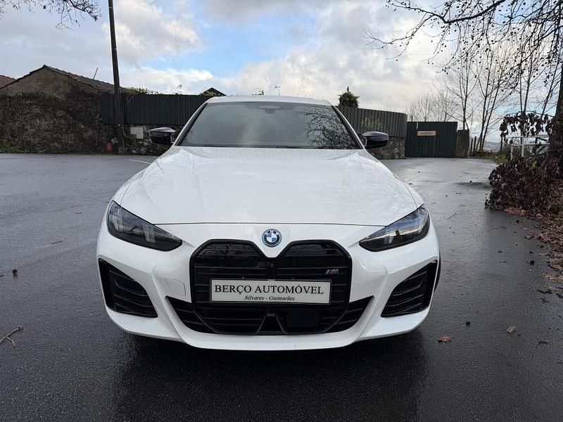 Usado BMW i4 400 kW (544 HP) 2025 Branco Sedan