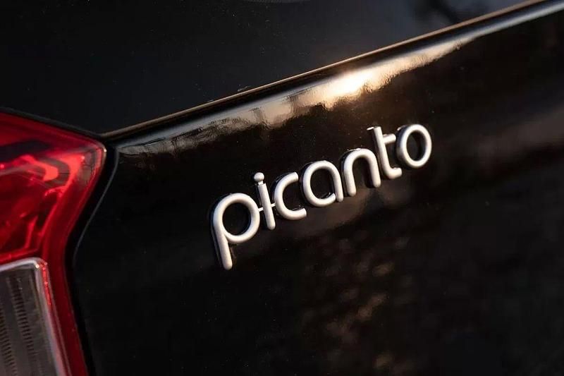 Usado Kia Picanto EX 67 HP (49 kW) 2022 Preto Citadino