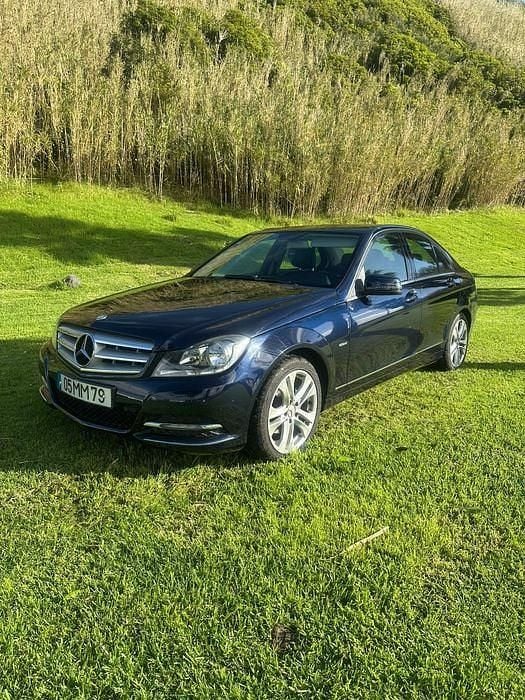 Usado 2011 Mercedes C220 Avantgarde Sedan | € 13.800 (Preço justo) - Imagem 1/4