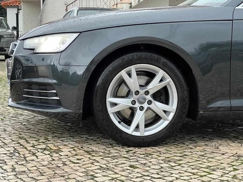 Usado Audi A4 150 HP (110 kW) 2017 Cinzento Carrinha