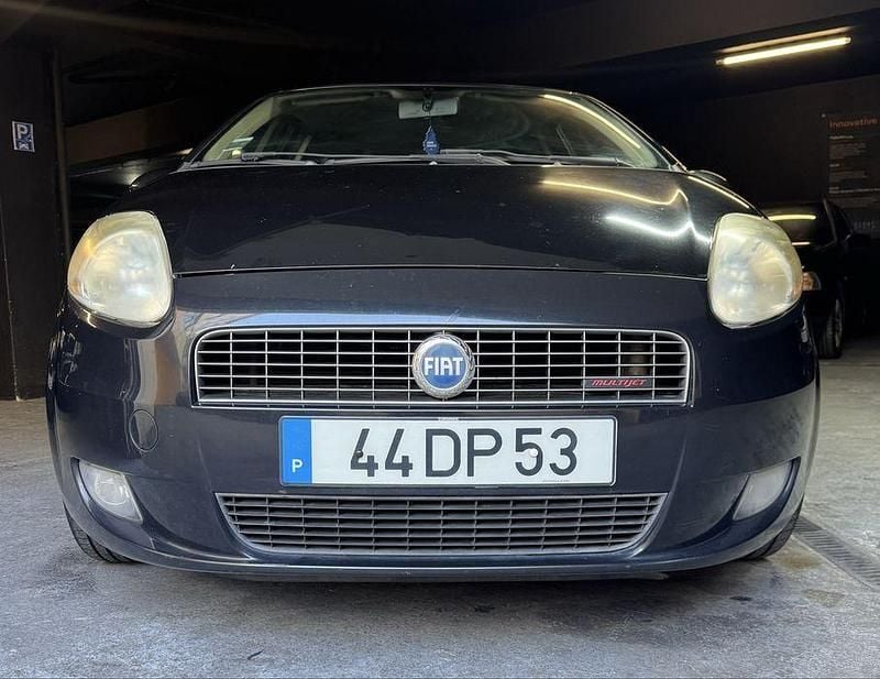Usado Fiat Grande Punto Sport 90 HP (66 kW) 2007 Citadino