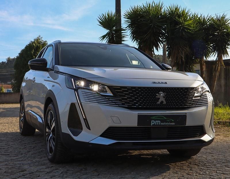 Branco Usado 2021 Peugeot 3008 GT-line SUV | € 25.650 - Imagem 1/4