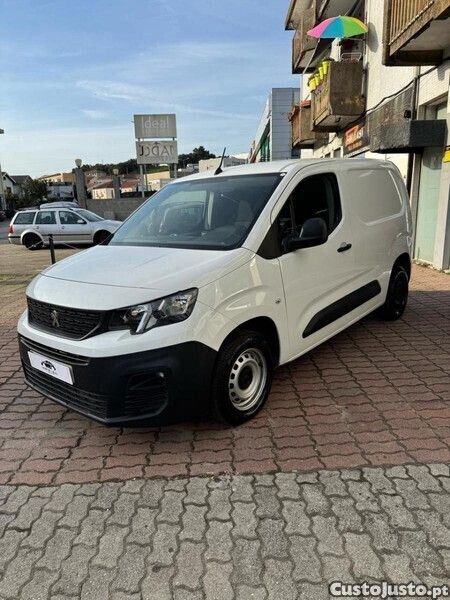 Branco Usado 2021 Peugeot Partner Van | € 13.900 (Preço justo) - Imagem 1/1