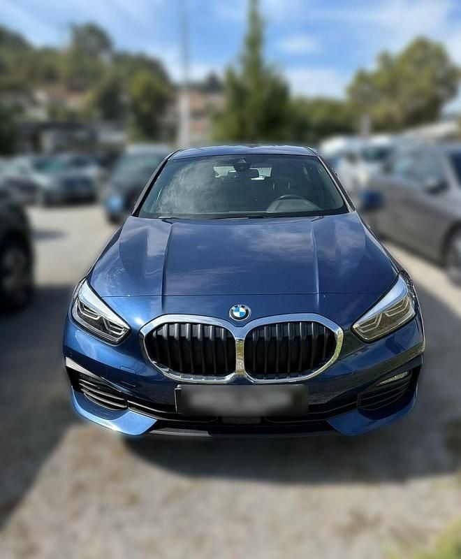 Usado BMW 116 Luxury Line 116 HP (85 kW) 2022 Azul Citadino