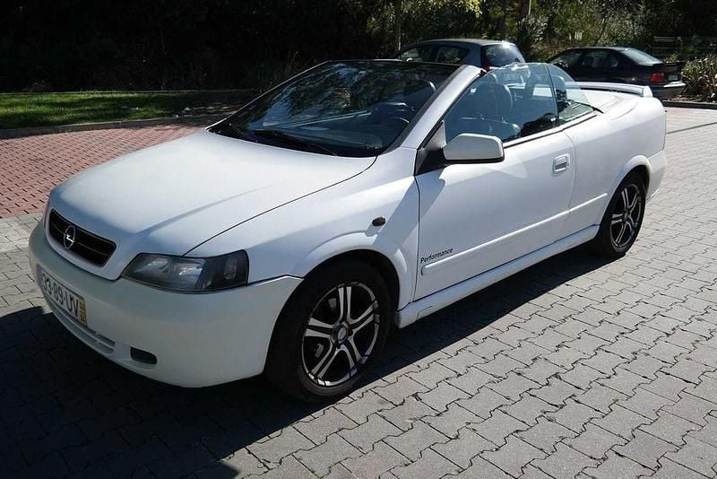 Usado 2003 Opel Astra Coupé | € 3.000 - Imagem 1/4