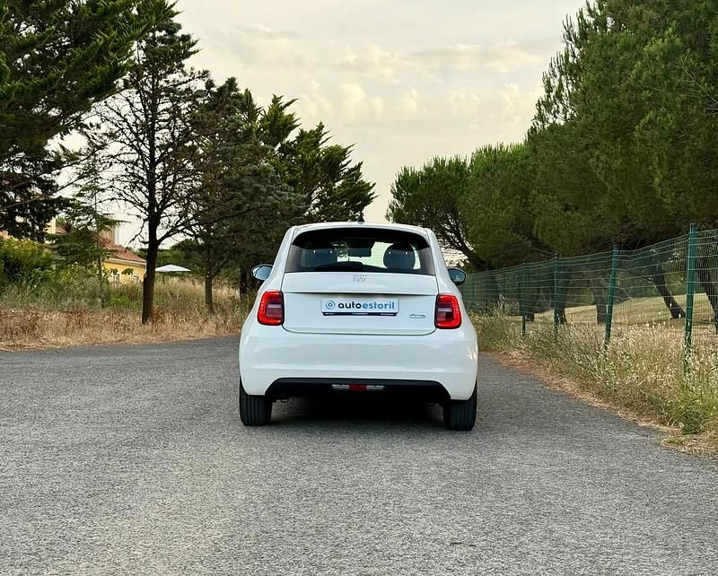 Usado Fiat 500e Action 86 kW (118 HP) 2021 Branco Citadino