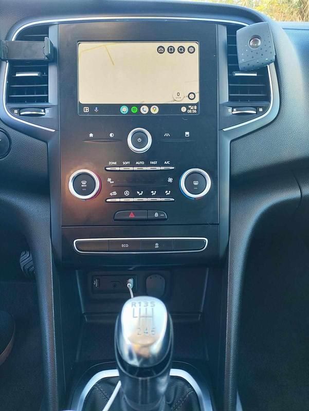 Usado Renault Mégane GrandTour 110 HP (80 kW) 2017 Preto Carrinha