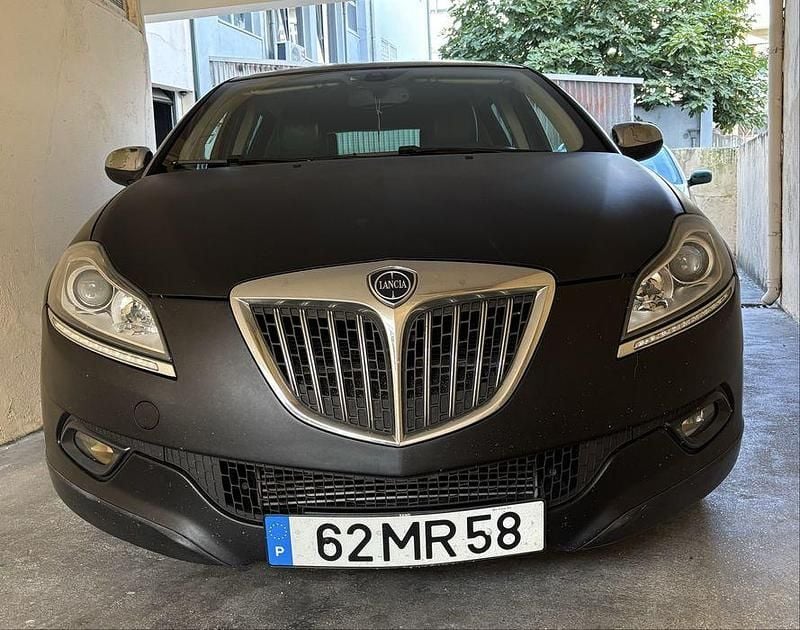 Usado 2012 Lancia Delta Sedan | € 5.799 - Imagem 1/4