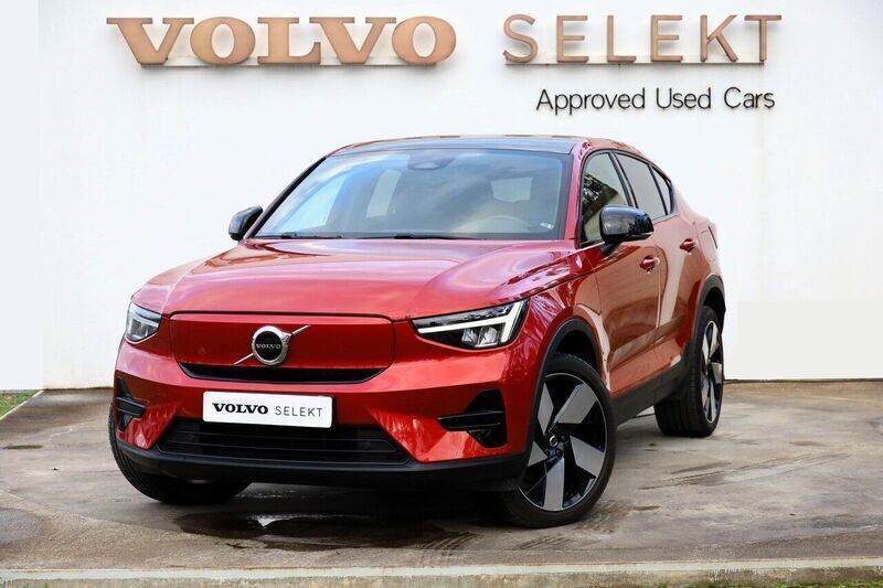 Vermelho Usado 2022 Volvo EC40 Plus SUV | € 37.200 (Preço justo) - Imagem 1/4