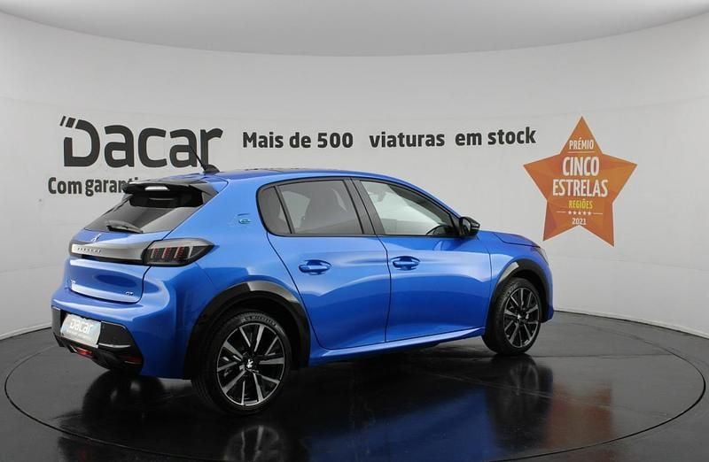 Usado Peugeot e-208 GT 100 kW (136 HP) 2021 Azul Citadino