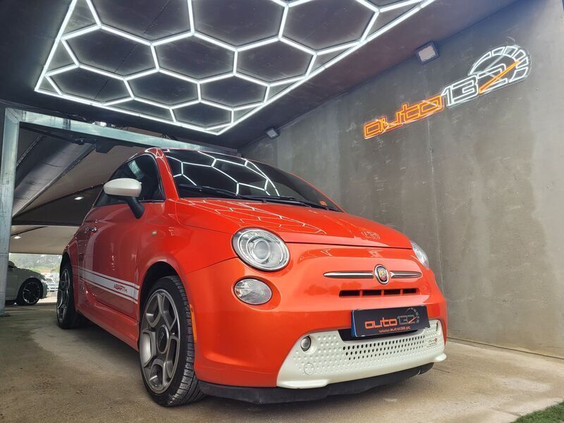 Usado Fiat 500e Abarth 81 kW (111 HP) 2014 Outra Citadino