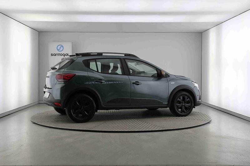 Usado Dacia Sandero Extreme 101 HP (74 kW) 2024 Verde