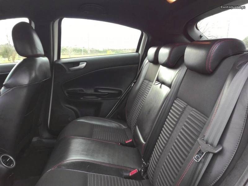 Vendido Alfa Romeo Giulietta 1 6 Jtdm2 Carros Usados