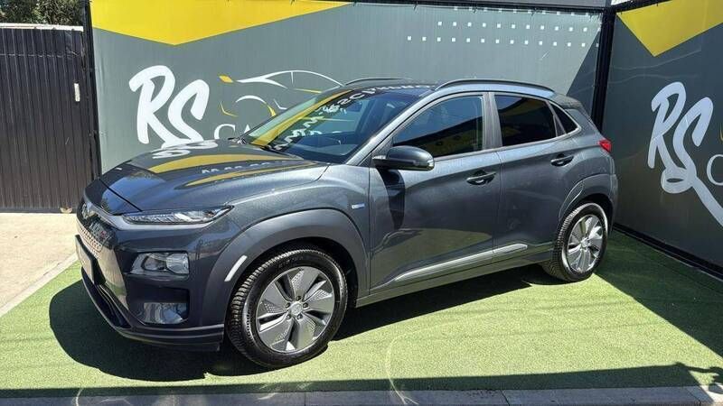 Cinza Usado 2021 Hyundai Kauai SUV | € 21.980 (Preço elevado) - Imagem 1/4
