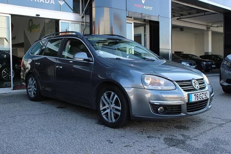 Usado VW Golf V 105 HP (77 kW) 2008 Cinza escuro Carrinha