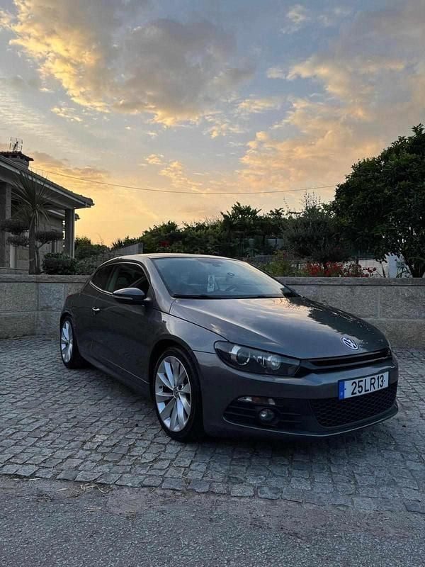 Cinzento Usado 2011 VW Scirocco Coupé | € 13.500 (Preço justo) - Imagem 1/4