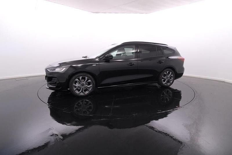 Usado Ford Focus 115 HP (84 kW) 2023 Preto Carrinha