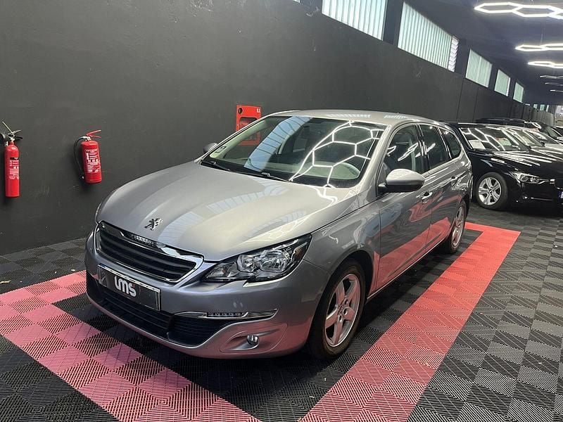 Usado Peugeot 308 Active 120 HP (88 kW) 2015 Cinza Carrinha