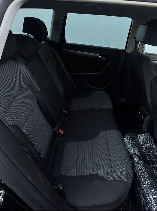 Usado VW Passat 105 HP (77 kW) 2011 Sedan