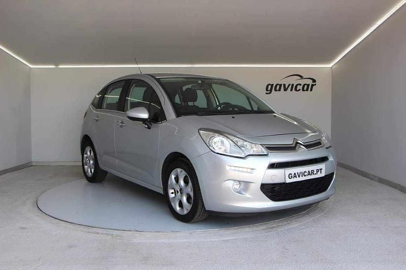 Cinzento Usado 2015 Citroën C3 Citadino | € 10.500 (Preço justo) - Imagem 1/4