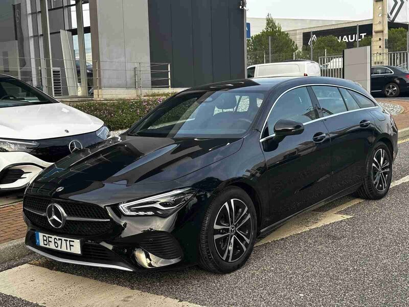 Preto Usado 2023 Mercedes CLA200 Carrinha | € 37.990 (Bom preço) - Imagem 1/4