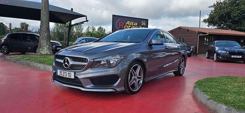 Cinza Usado 2015 Mercedes CLA180 AMG line Sedan | € 18.900 (Bom preço) - Imagem 1/4