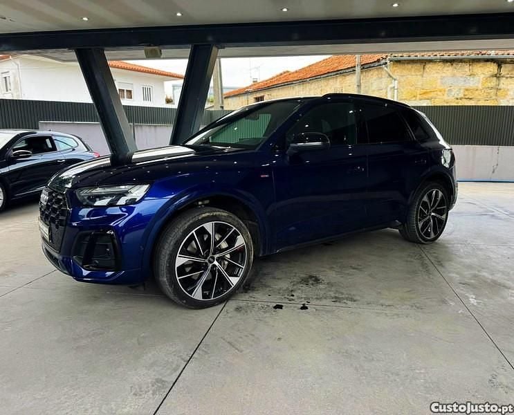 Azul Usado 2021 Audi Q5 S-Line SUV | € 39.500 - Imagem 1/1