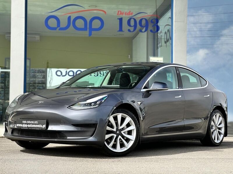 Cinzento Usado 2019 Tesla Model 3 Standard Range Plus Sedan | € 23.470 (Preço elevado) - Imagem 1/4