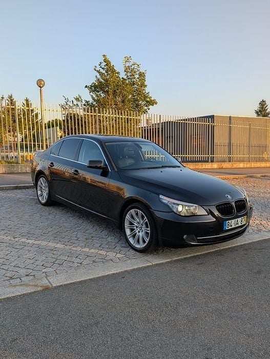 Usado 2009 BMW 520 Sedan | € 7.000 (Bom preço) - Imagem 1/4