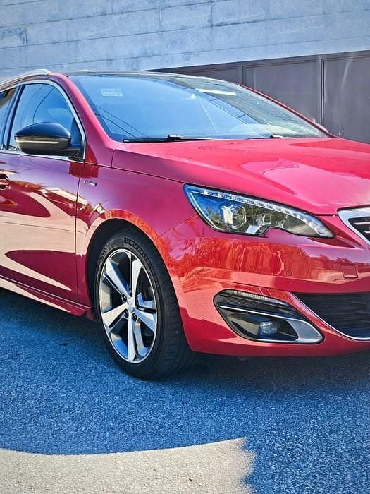 Usado 2017 Peugeot 308 GT-line Carrinha | € 11.750 (Bom preço) - Imagem 1/4