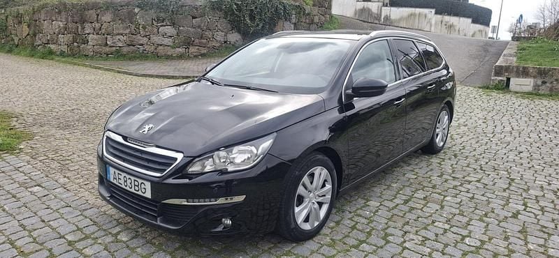 Usado Peugeot 308 Active 120 HP (88 kW) 2015 Preto Carrinha