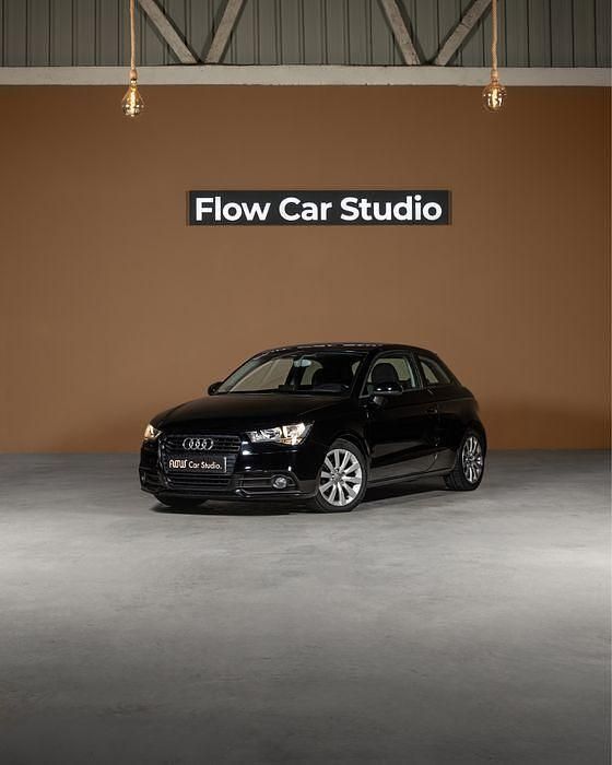 Preto Usado 2010 Audi A1 Ambition Citadino | € 9.500 (Preço justo) - Imagem 1/4