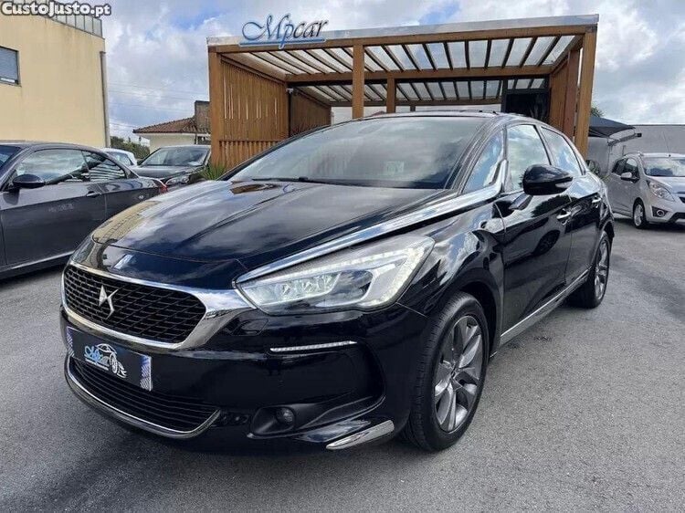 Preto Usado 2018 DS Automobiles DS5 So Chic Citadino | € 15.950 - Imagem 1/1
