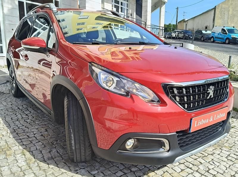 Usado Peugeot 2008 Allure 82 HP (60 kW) 2016 Bordoux perola SUV