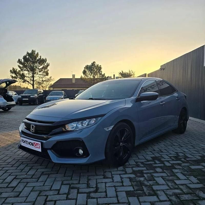 Cinza Usado 2018 Honda Civic Elegance Sedan | € 17.950 (Preço justo) - Imagem 1/4