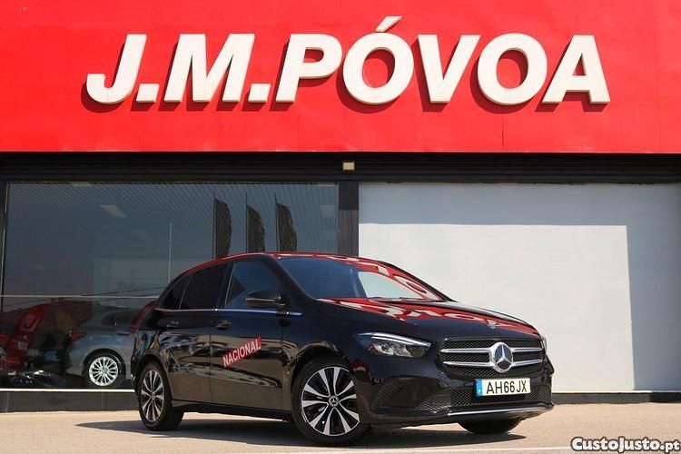 Preto Usado 2021 Mercedes B180 Style Monovolume | € 26.990 (Preço elevado) - Imagem 1/1
